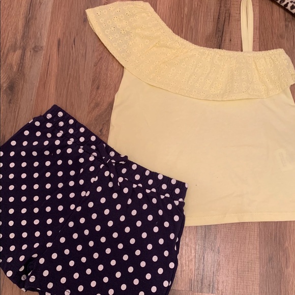 ✨👧🏻4T GIRLS BUNDLE SET WITH FREE ITEMS✨ - Picture 5 of 7